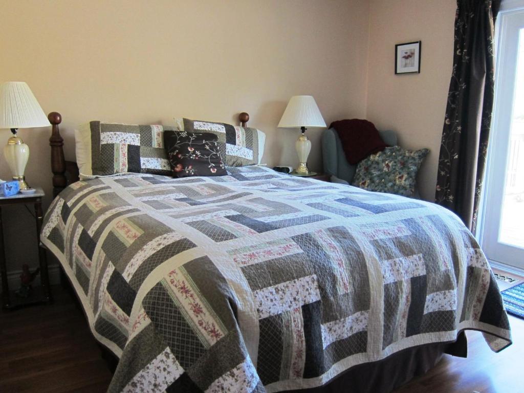 Twin Pines Bed And Breakfast Peterborough Buitenkant foto