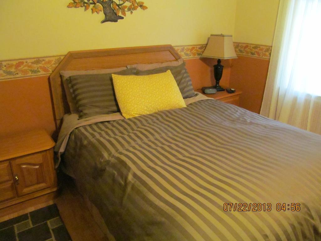 Twin Pines Bed And Breakfast Peterborough Kamer foto