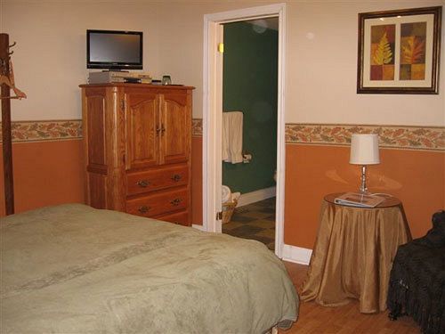 Twin Pines Bed And Breakfast Peterborough Buitenkant foto